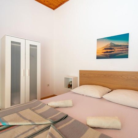 Apartments By The Sea Mandre, Pag - 4101 Kolan Δωμάτιο φωτογραφία