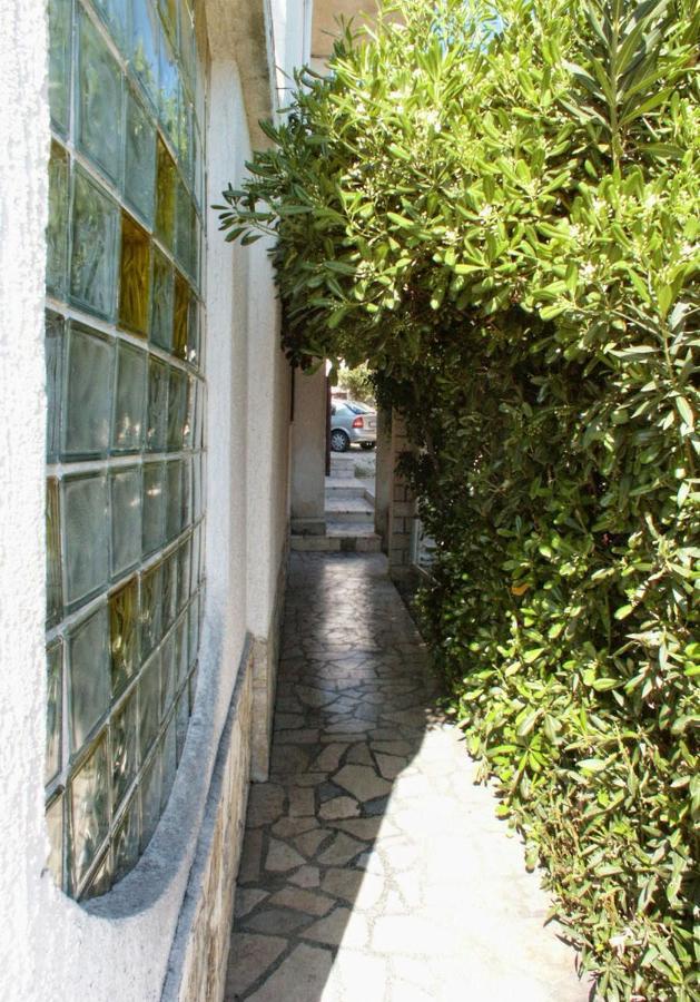 Apartments By The Sea Mandre, Pag - 4101 Kolan Εξωτερικό φωτογραφία