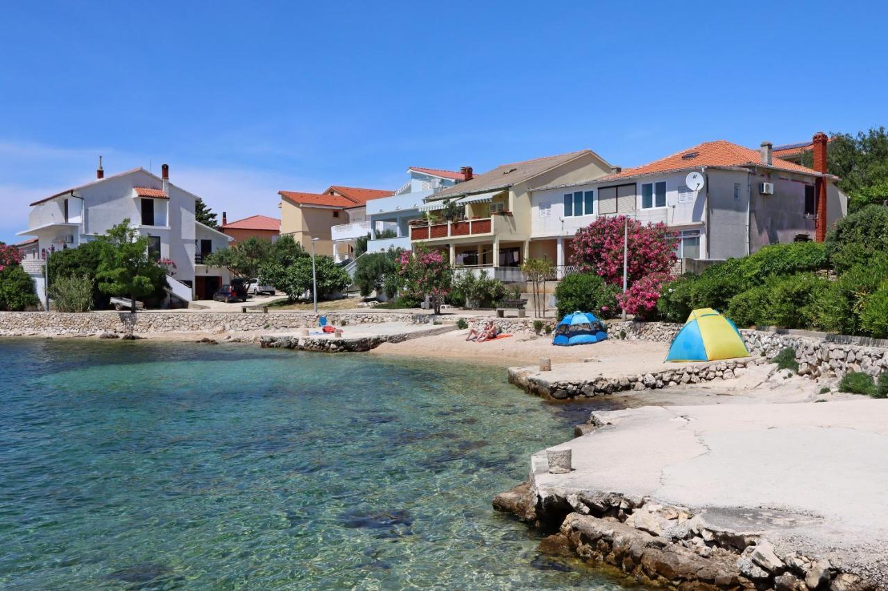 Apartments By The Sea Mandre, Pag - 4101 Kolan Εξωτερικό φωτογραφία